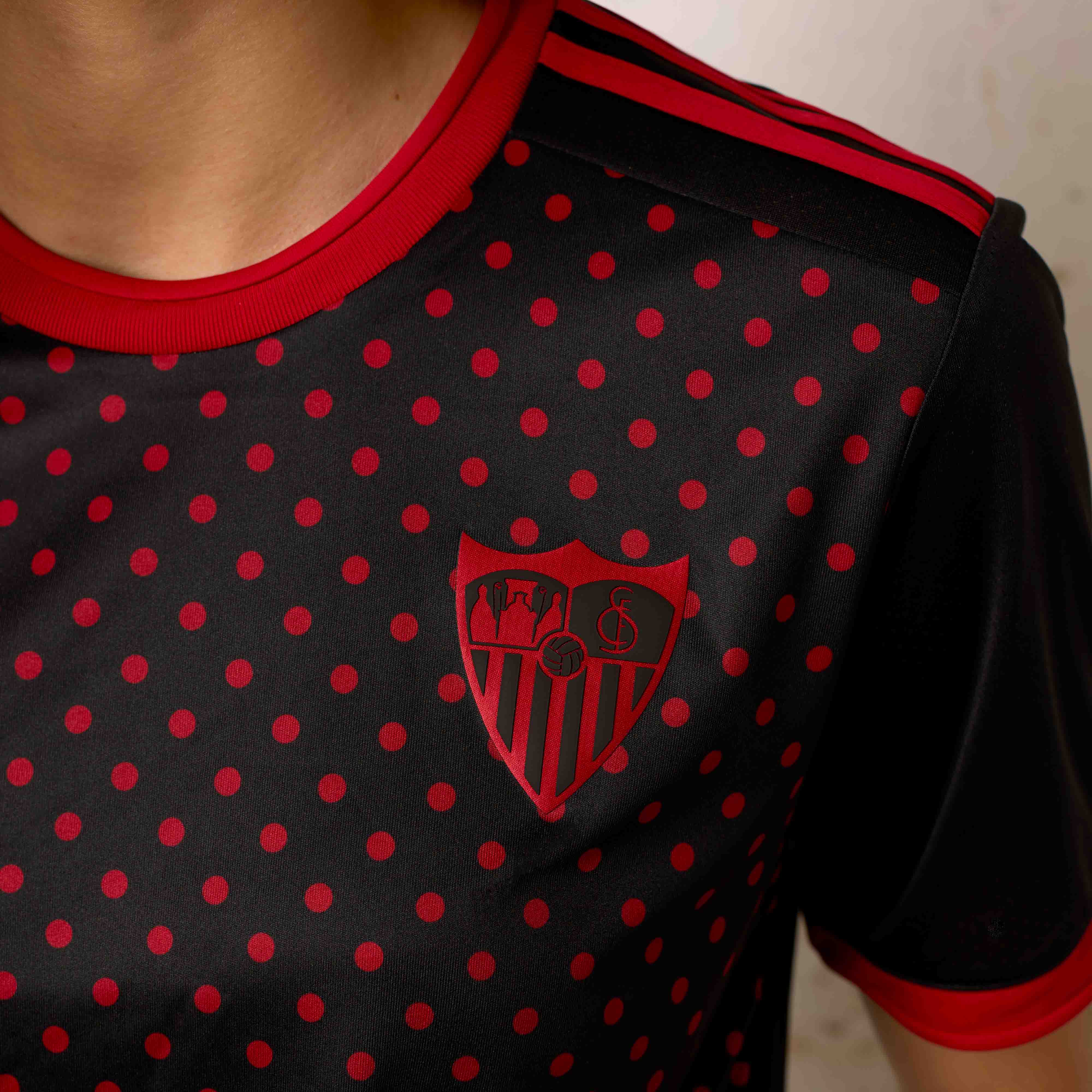 Camiseta negra prematch adulto 25/26 - Image 3