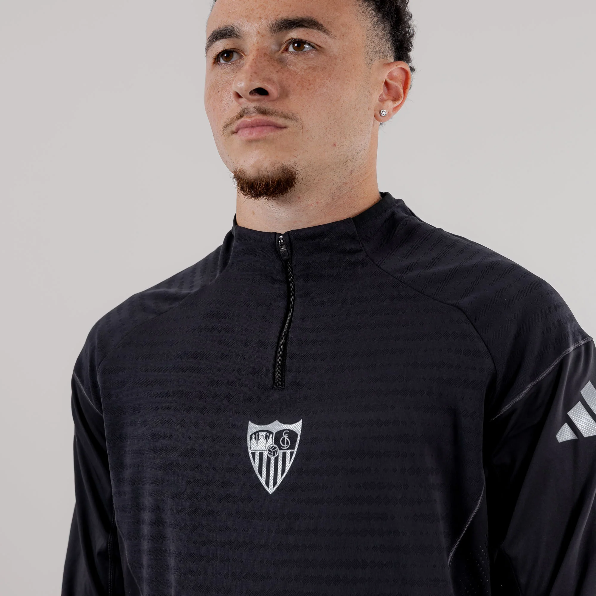 Sudadera adulto entrenamiento Sevilla FC 25/26 negra - Image 4